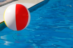 arreglar-las-grietas-de-la-piscina-con-sertec-riego